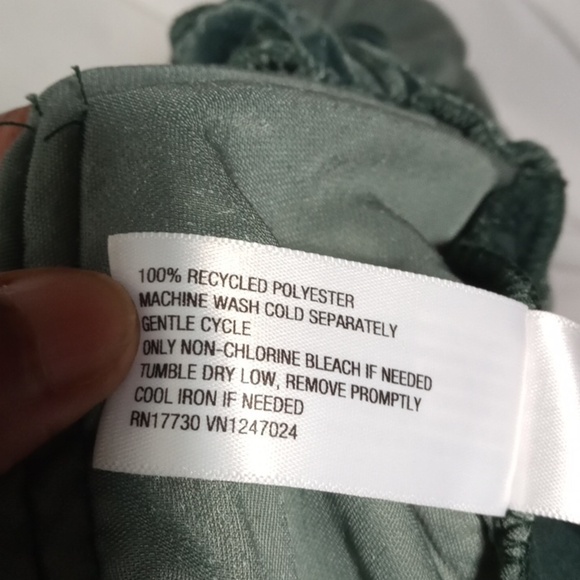 Universal Thread Green Velvet Cargo Jumpsuit Long Sleeve Utility Pockets Sz 6 - Picture 4 of 11